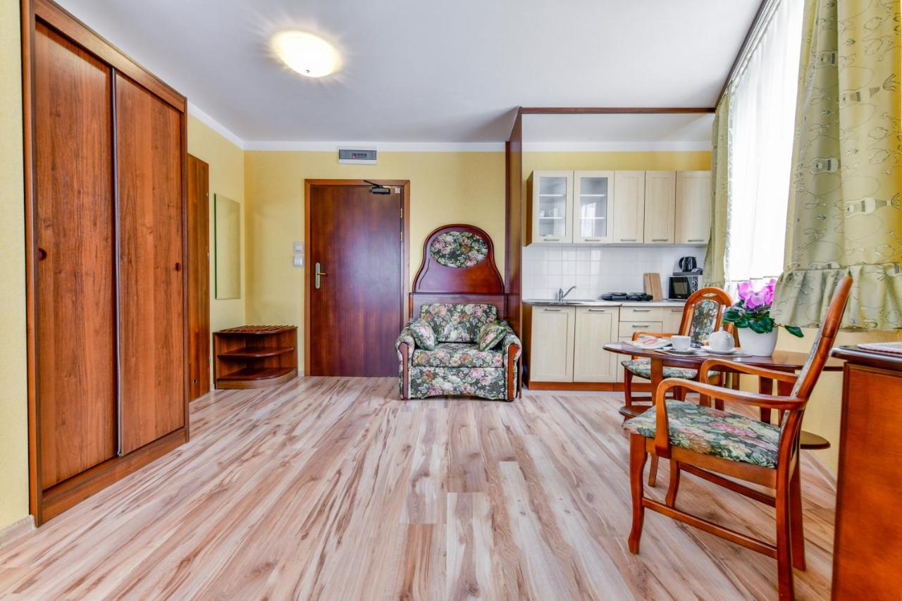Apartamenty Sobieski Kolobrzeg Bagian luar foto