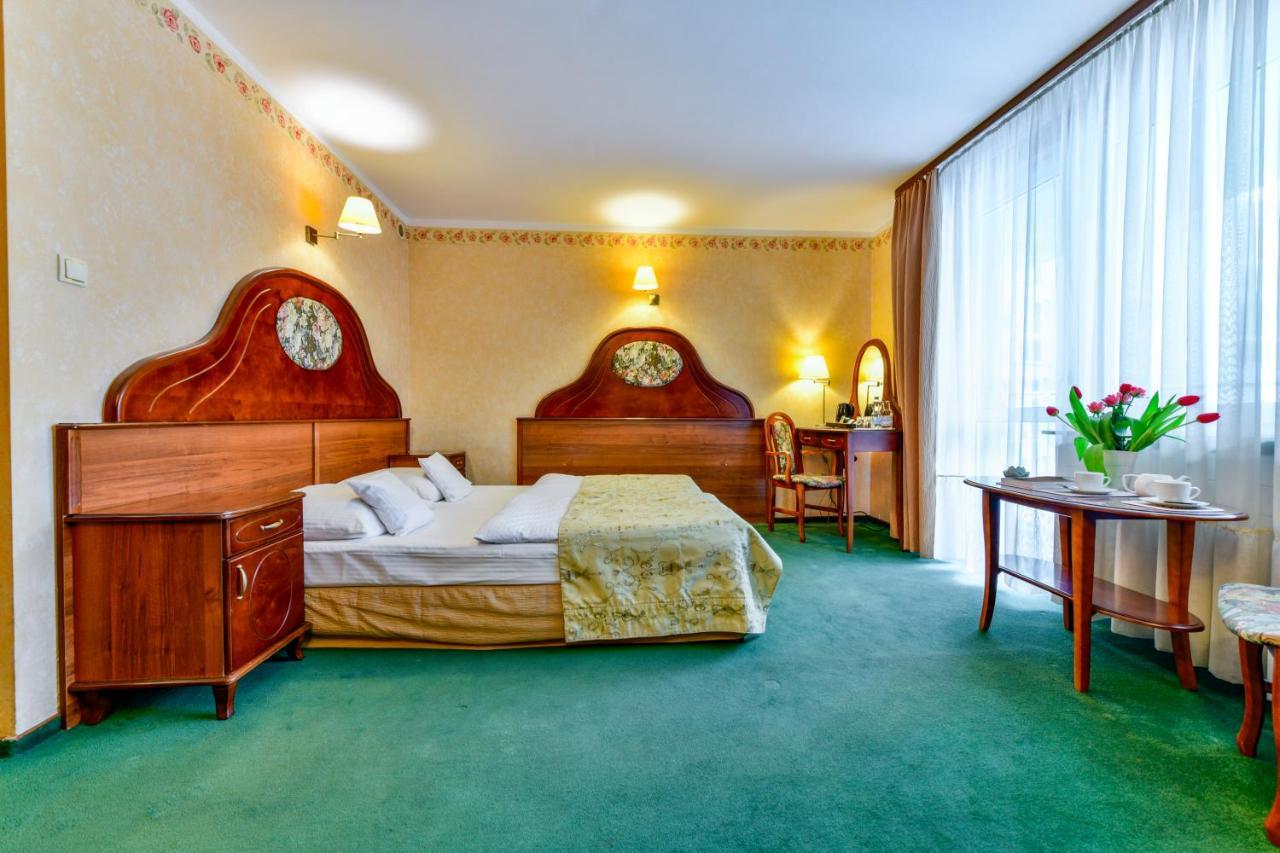 Apartamenty Sobieski Kolobrzeg Bagian luar foto